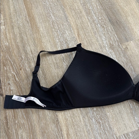 Victoria's Secret Size 36DD Black Bra Seamless Adjustable - Picture 9 of 9